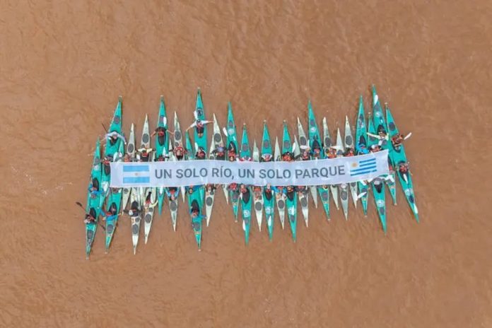 Kayaks y talleres en el río Uruguay para cuidar las Islas y Canales Verdes