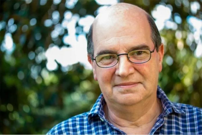 Murió Oscar Bosetti, docente de la UNER en Paraná y referente de la radiofonía