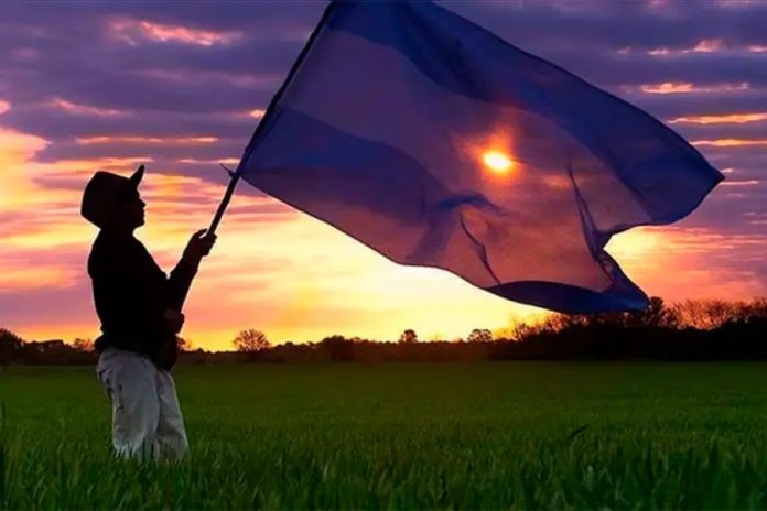 Tierras a extranjeros: la oposición vuelve a pelear por el 15%