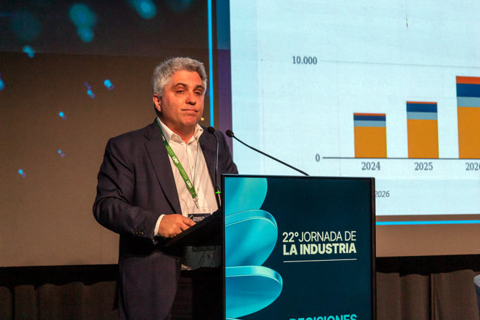 Montenegro: Milei no escuchará consejos y se prepara para cruzar el Estrecho de Ormuz en 2027
