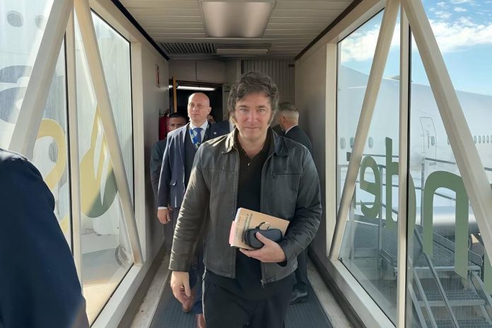 Milei y 13 gobernadores, entre ellos Frigerio, irán a París por Argentina Week