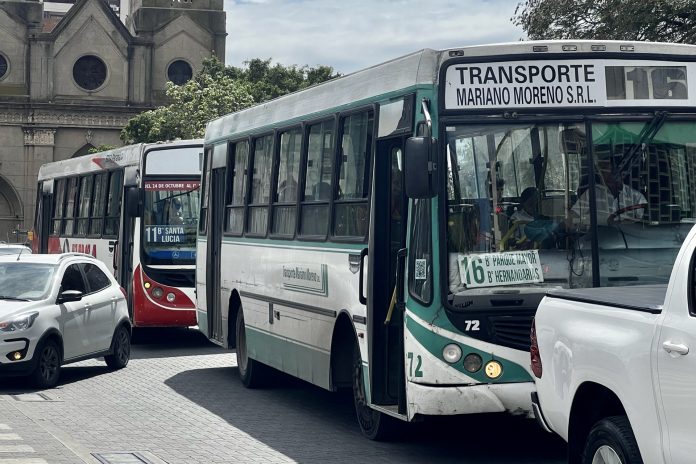 Frigerio autorizó un préstamo de $1.000 millones para sostener el transporte