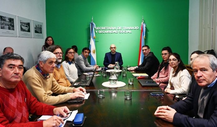 Paritaria docente en Entre Ríos: 7% hasta fin de año, pero los gremios dicen que no alcanza