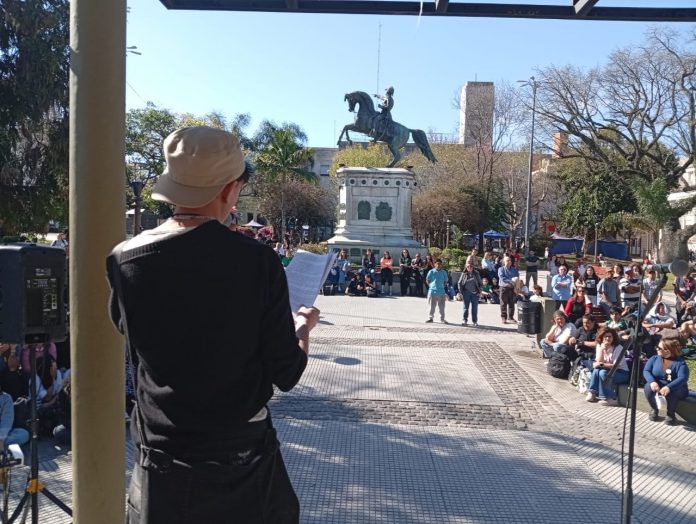 Arte, jóvenes y compromiso: así se previene el suicidio en Concordia
