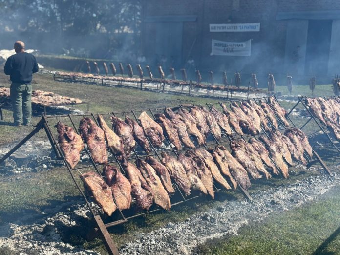 Fiesta del Asado Criollo en Moquehúa: 5500 kilos de carne y entrada libre