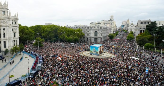 Crisis de vivienda en España: la calle presiona a Pedro Sánchez