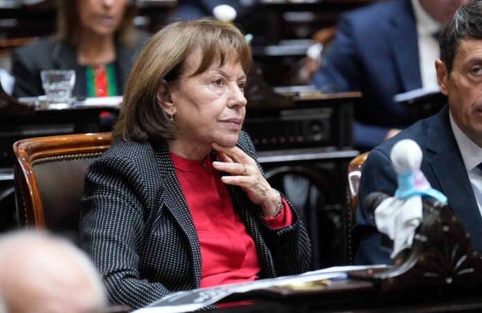 Osuna: “Dejó al descubierto de qué lado está cada uno” en Diputados