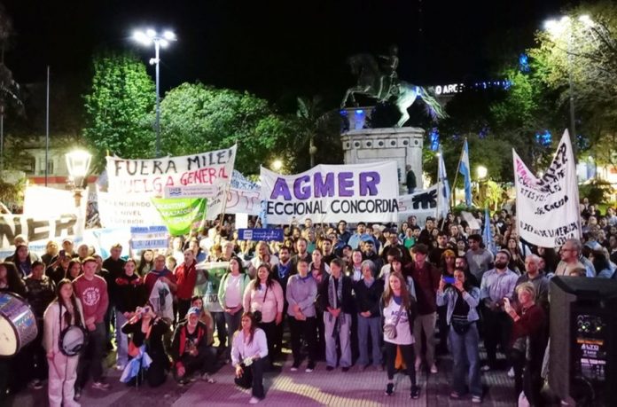 Concordia marchó por la Ley de Financiamiento Universitario