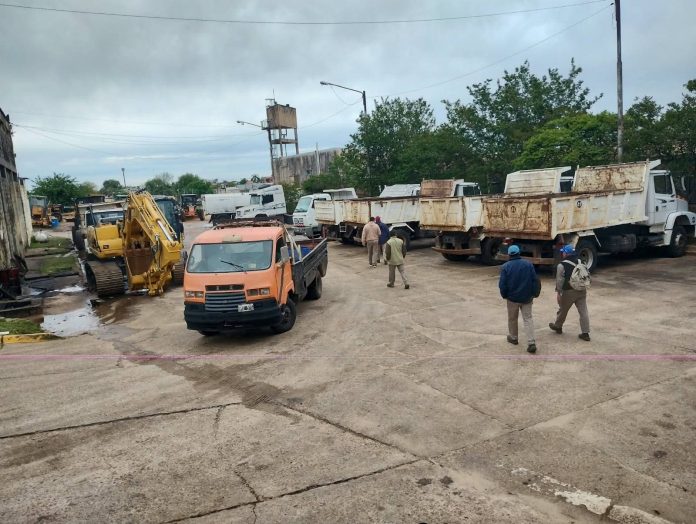 Solo 10 unidades operativas: ATE denuncia abandono de la flota pesada