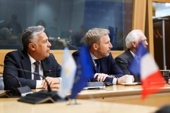 Frigerio en París: financiamiento para residuos y transición energética