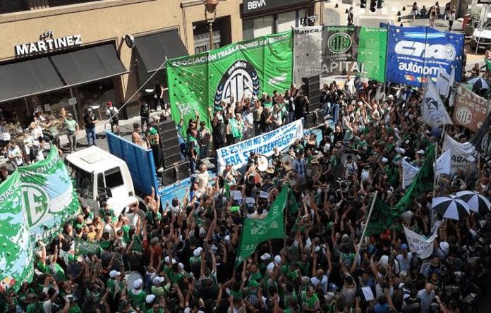 Paro nacional de ATE: marchará al Congreso contra el DNU 70/23