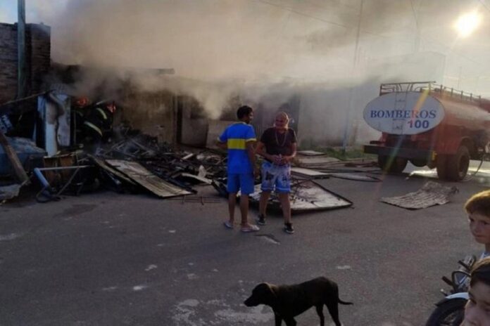El fuego que se llevó la casa de «Cococha» Narváez en Concordia