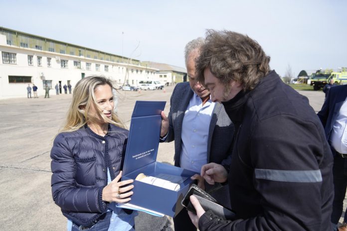 Milei prepara un raid por nueve provincias para impulsar el RIGI