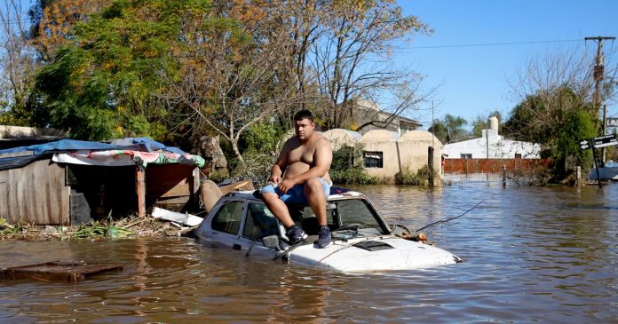 Huracán Simón categoría 3 en México: el Niño altera el Pacífico