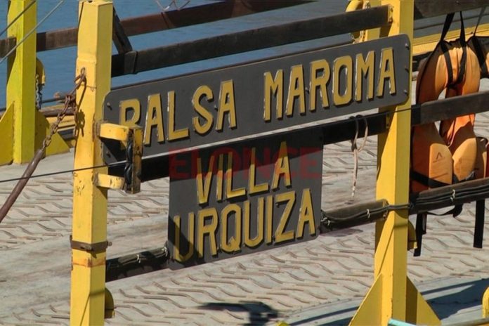 Villa Urquiza: la balsa La Maroma quedó suspendida por la creciente