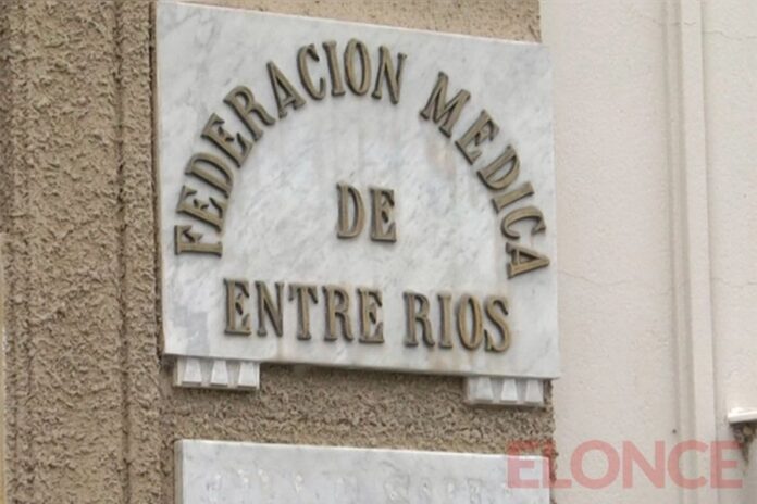 FEMER exigió a OSER devolver descuentos y advirtió por internaciones