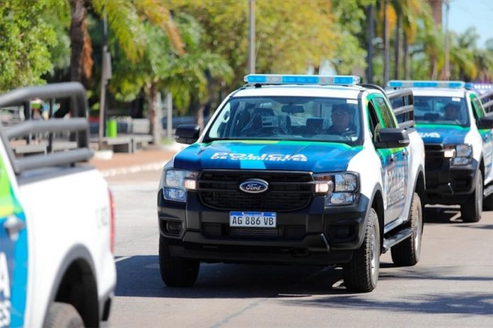 Dos policías hicieron RCP a un bebé de un mes camino al hospital