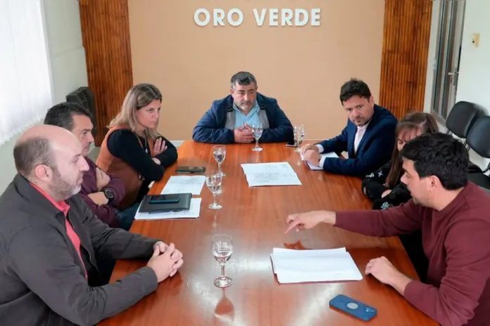 Oro Verde: intendentes y Provincia se reunieron por el acueducto