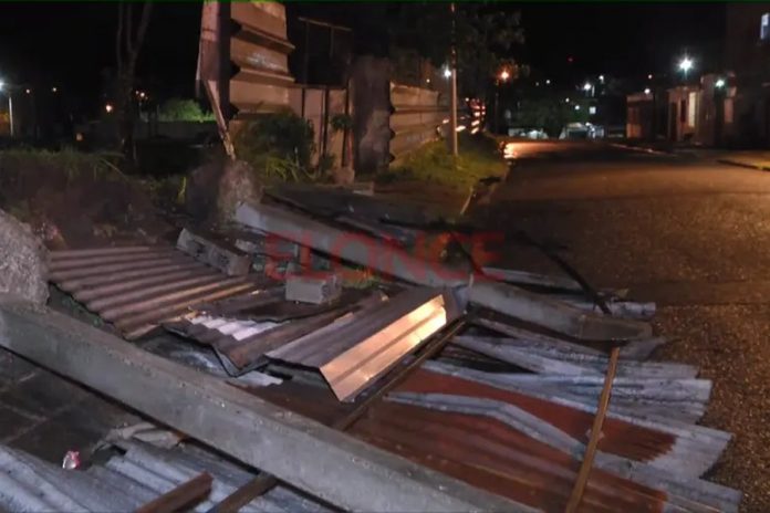 Temporal en Club Peñarol: cedieron columnas y cayó parte de un muro