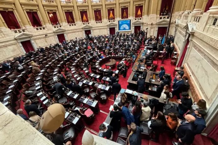 Presupuesto 2027: Guberman arranca la discusión en comisión