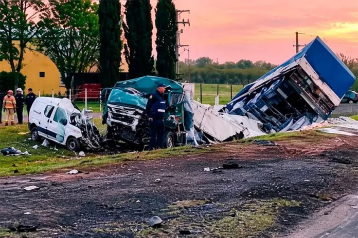 Tres muertos en Ruta 39: viajaban en un vehículo municipal de Urdinarrain