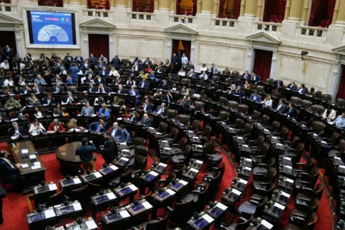 La oposición quedó a 8 votos de voltear el DNU 70: se quebró el quórum
