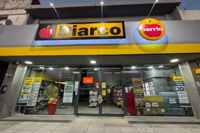 Diarco cerró cuatro locales en dos meses: Neuquén y el temor por los despidos