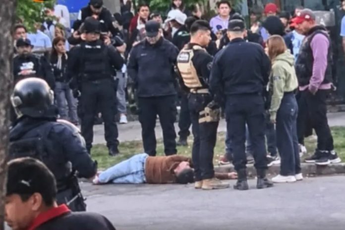 Arma blanca y golpe de vecinos en el barrio Anacleto Medina Sur
