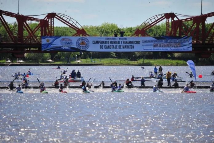 Mundial de Canotaje: Gualeguaychú largó con palistas de todo el mundo