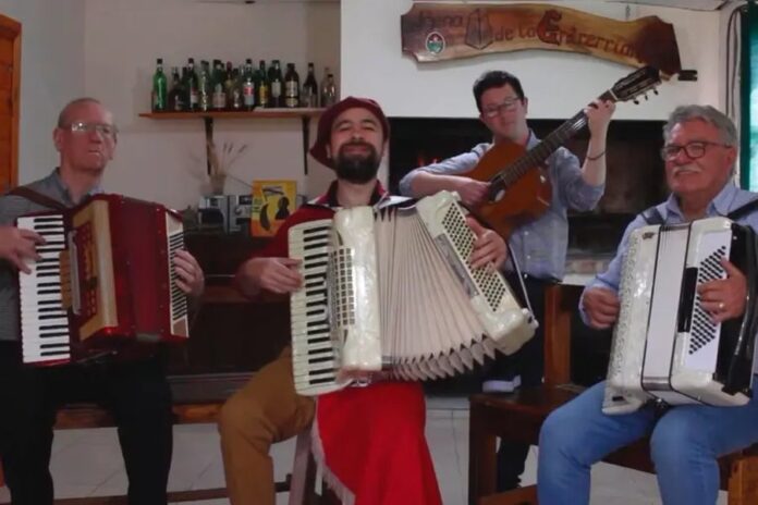 El 29 de octubre se celebra el Día de la Chamarrita Entrerriana