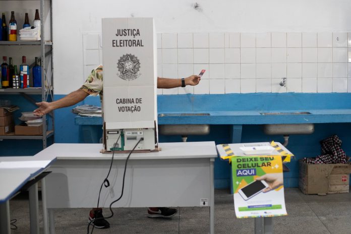Brasil vota: Lula y Flávio Bolsonaro definen el mapa del poder en São Paulo