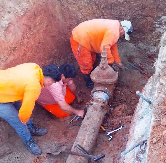 «Al mediodía se estarán terminando»: la obra que interrumpió el agua potable