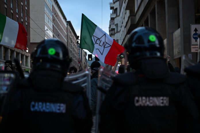 Italia detuvo al presunto organizador de los disturbios en Milán