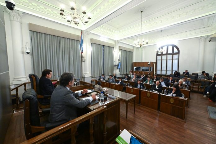 Senado aprobó alivio fiscal para monotributistas: la bronca de la oposición